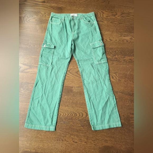 S.O.N.G Pants - S.O.N.G  Green Cargo Pants Women's Sz.15/32